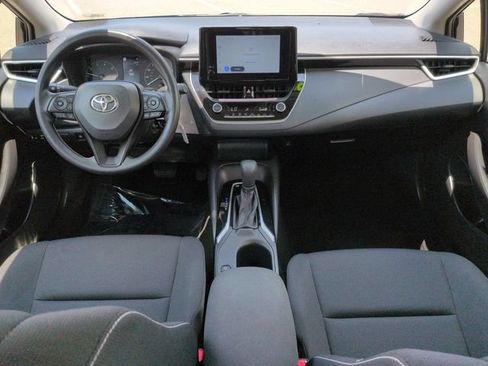 Certified 2025 Toyota Corolla LE FWD image 14