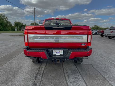 Used 2022 Ford F350 Platinum w/ FX4 Off-Road Package AWD/4WD image 5