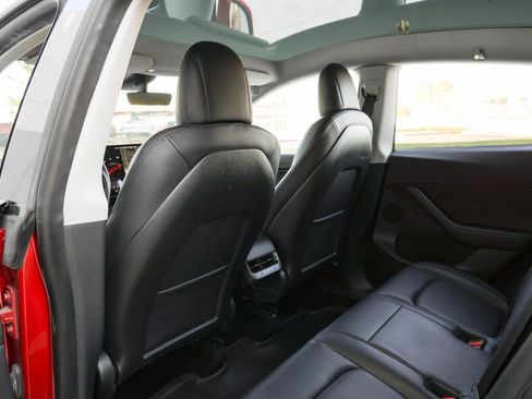 Used 2021 Tesla Model Y Long Range image 26