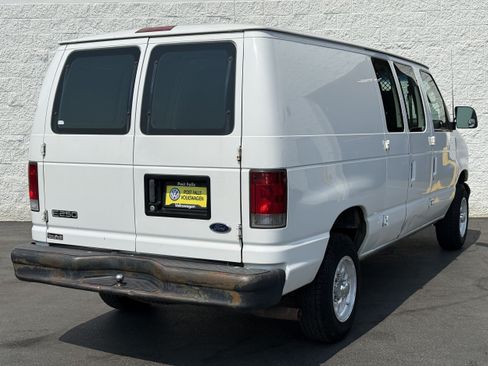 Used 2002 Ford E-250 and Econoline 250 RWD image 8