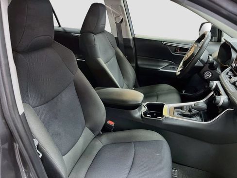 Used 2025 Toyota RAV4 LE AWD/4WD image 27