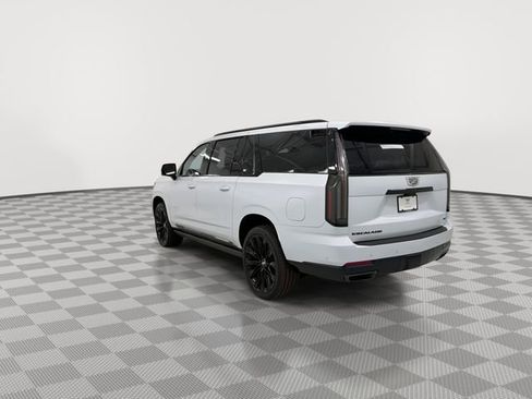 New 2026 Cadillac Escalade ESV Platinum Sport w/ LPO, ONYX Package AWD/4WD image 7