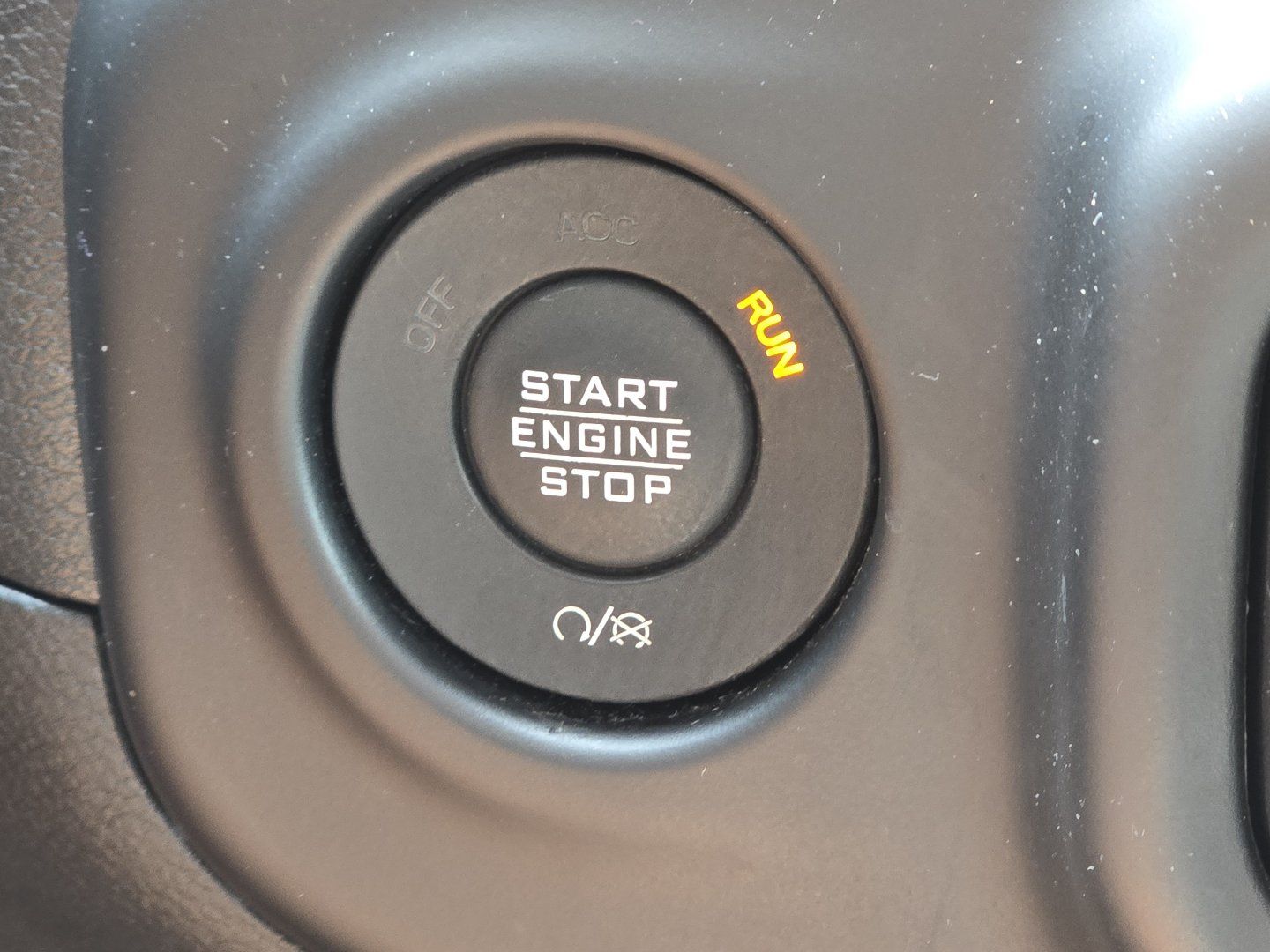Used 2021 Jeep Gladiator Sport AWD/4WD image 9