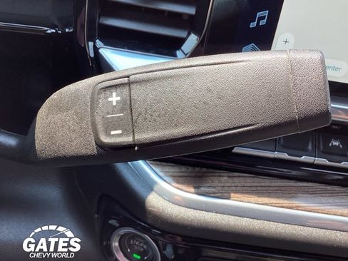 Used 2025 Chevrolet Silverado 1500 LT AWD/4WD image 21