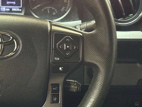 Used 2019 Toyota Tacoma TRD Sport RWD image 16
