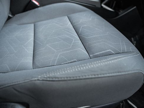 Used 2019 Toyota Tacoma TRD Sport image 40