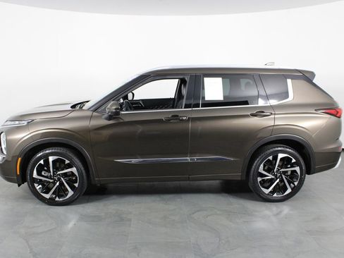 Used 2023 Mitsubishi Outlander SEL image 13