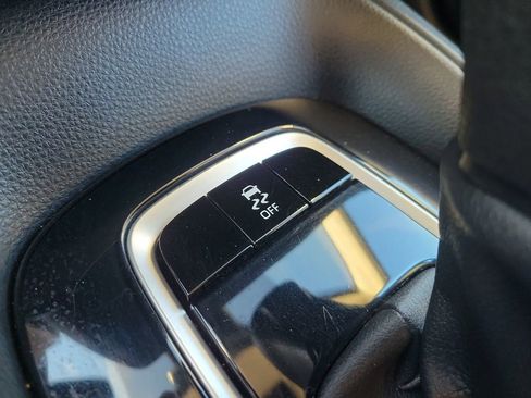 Used 2023 Toyota Corolla LE image 22