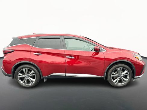 Used 2019 Nissan Murano Platinum image 2
