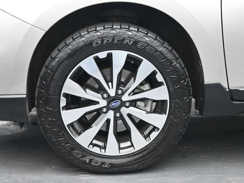 Used 2016 Subaru Outback 2.5i Limited image 26