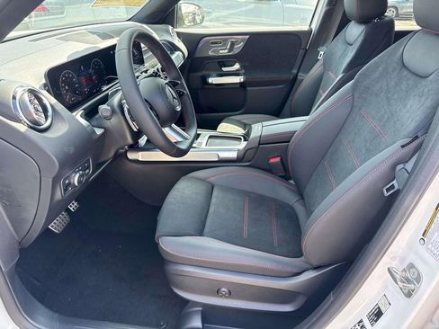 New 2026 Mercedes-Benz GLB 250 image 9
