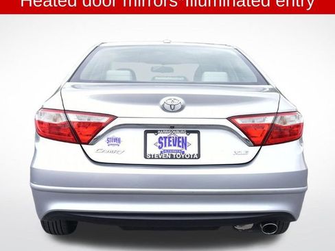 Used 2017 Toyota Camry XLE FWD image 8