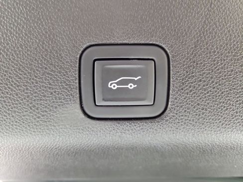 Used 2024 Chevrolet Tahoe RST w/ Luxury Package image 8