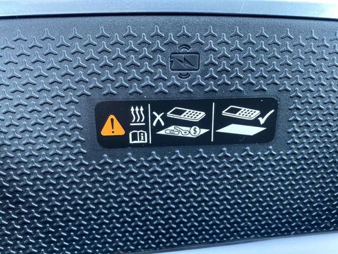 New 2025 Chevrolet Equinox LT w/ Convenience Package II image 27