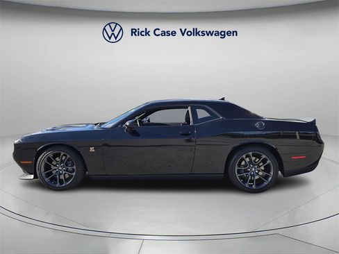 Used 2022 Dodge Challenger R/T Scat Pack w/ Plus Package image 4