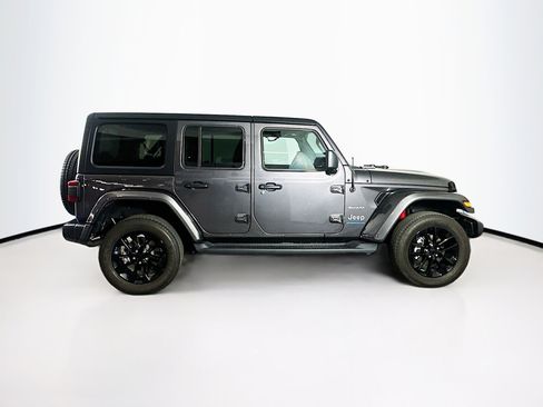 Used 2023 Jeep Wrangler Unlimited Sahara w/ Cold Weather Group AWD/4WD image 10