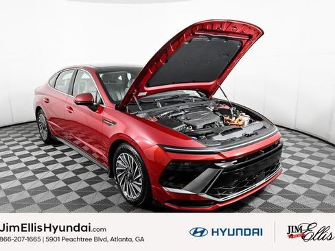 Certified 2025 Hyundai Sonata Limited image 14