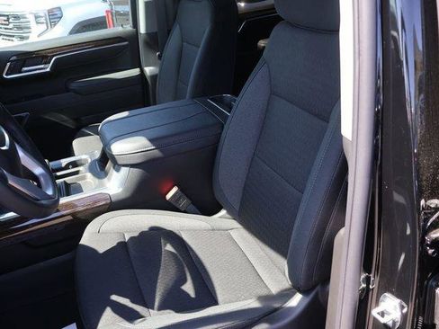 New 2026 GMC Sierra 1500 Elevation image 17