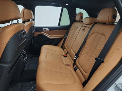 Used 2019 BMW X5 xDrive40i w/ Convenience Package image 15