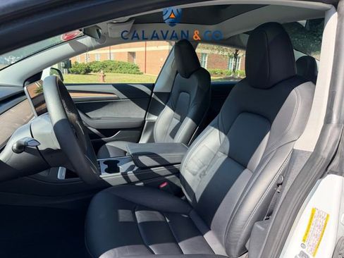 Used 2023 Tesla Model 3 Standard Range RWD image 5