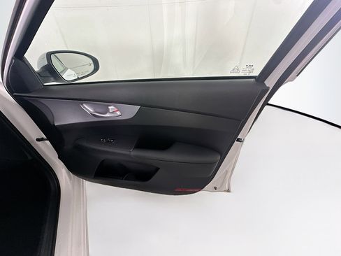 Used 2024 Kia Forte LXS image 29