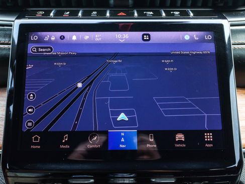 Used 2022 Jeep Grand Cherokee Summit w/ Adv Protech Group IV AWD/4WD image 9