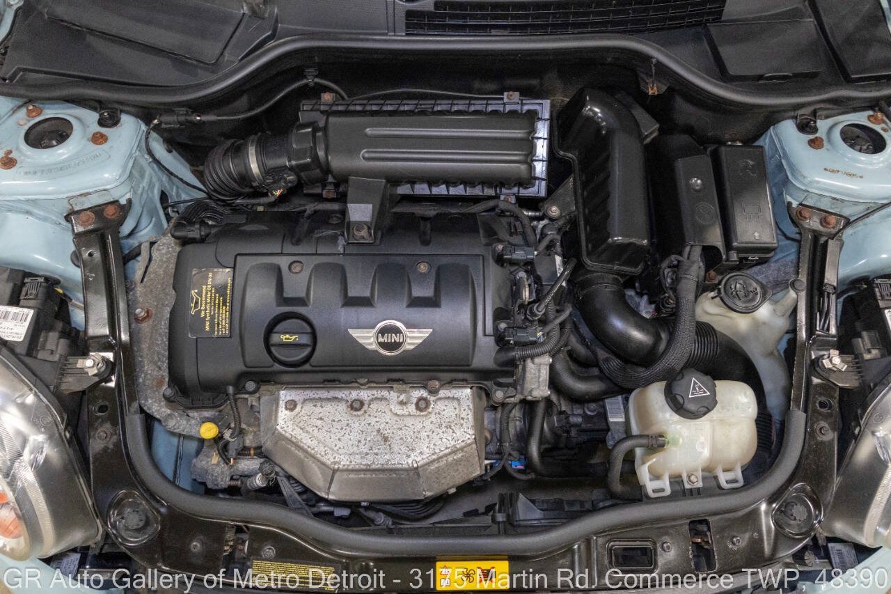 Used 2013 MINI Cooper Clubman FWD image 19