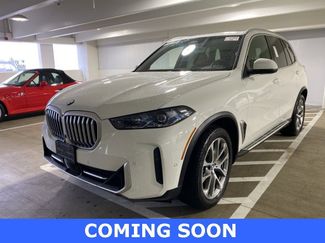 Used 2025 BMW X5 xDrive40i w/ Climate Comfort Package video 1