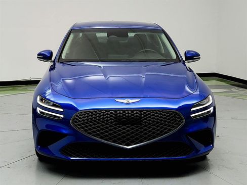 Used 2022 Genesis G70 2.0T image 2
