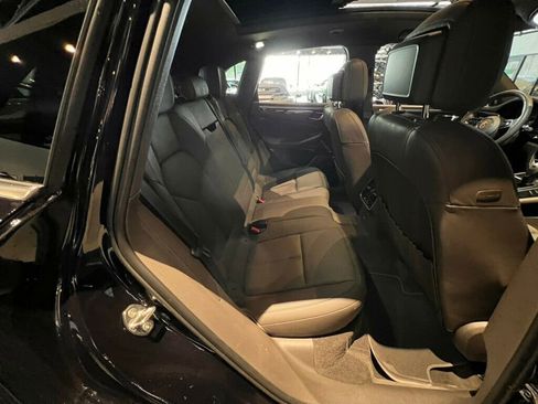 Used 2024 Porsche Macan S AWD/4WD image 22