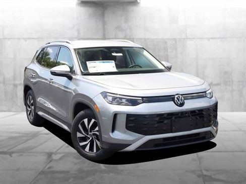 New 2026 Volkswagen Tiguan S FWD image 2