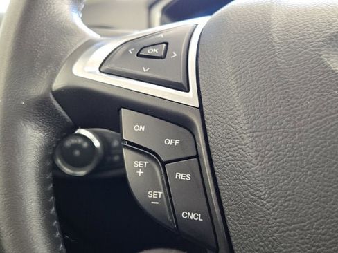 Used 2015 Ford Fusion SE w/ Equipment Group 201A image 27