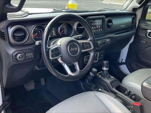 Used 2020 Jeep Gladiator Sport w/ Quick Order Package 24S image 15