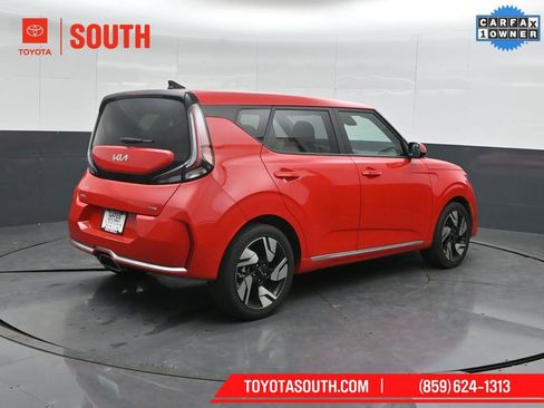 Used 2025 Kia Soul GT-Line w/ GT-Line Technology Package image 2