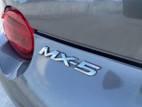 Used 2018 MAZDA MX-5 Miata Club w/ Brembo/BBS Package image 13