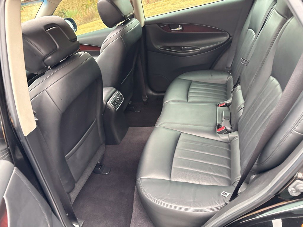 Used 2016 INFINITI QX50 2WD w/ Deluxe Touring Package image 21