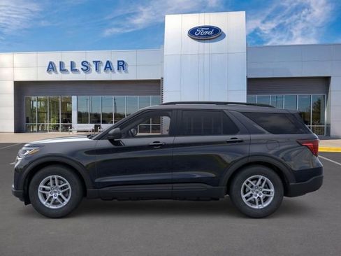 New 2026 Ford Explorer Active RWD image 3