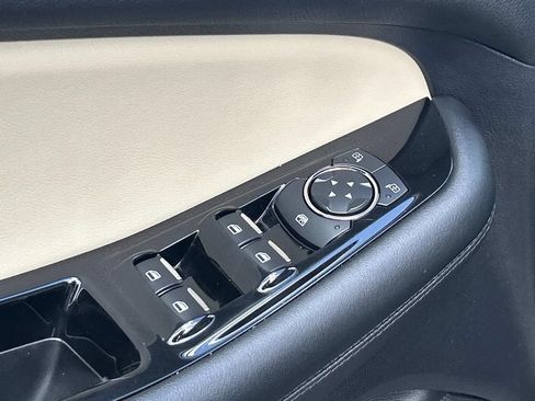 Used 2020 Ford Edge SEL w/ Convenience Package AWD/4WD image 19