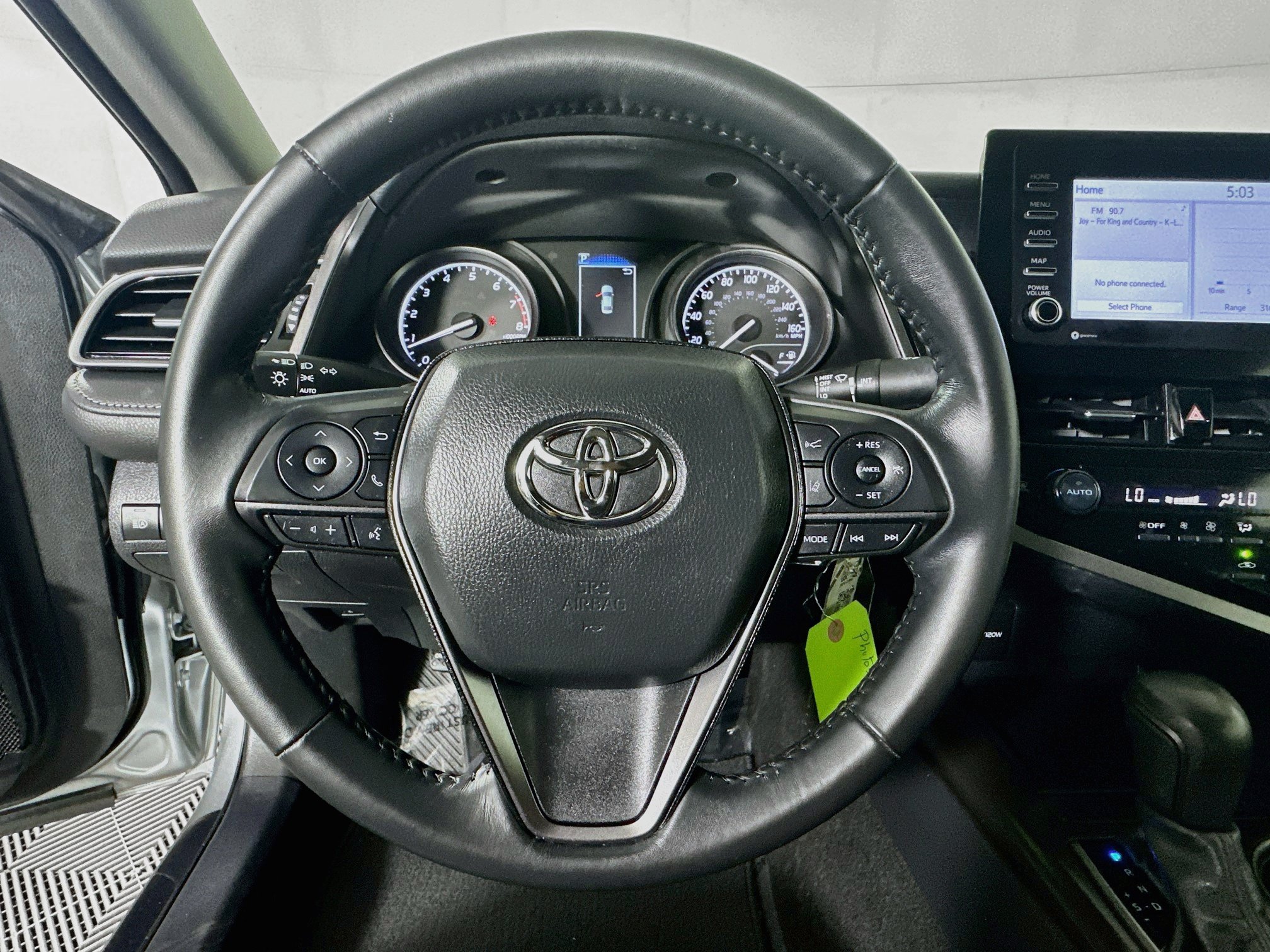 Used 2024 Toyota Camry SE FWD image 15
