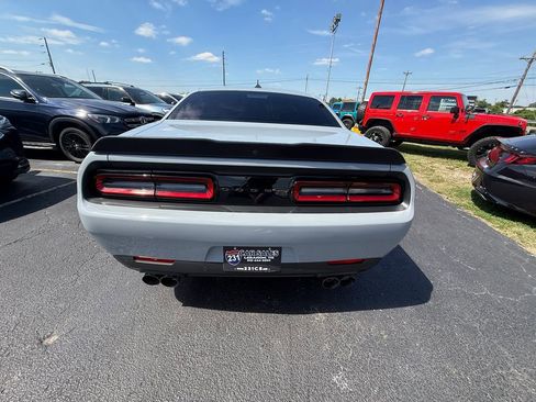 Used 2022 Dodge Challenger R/T w/ Blacktop Package RWD image 4