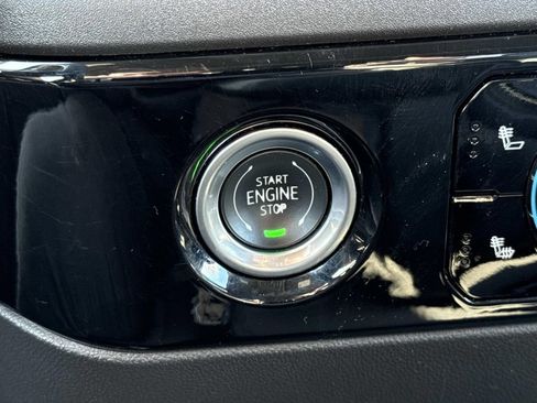 Used 2024 GMC Sierra 1500 Elevation AWD/4WD image 13