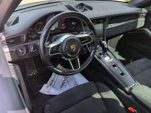 Used 2018 Porsche 911 Targa 4 GTS image 14