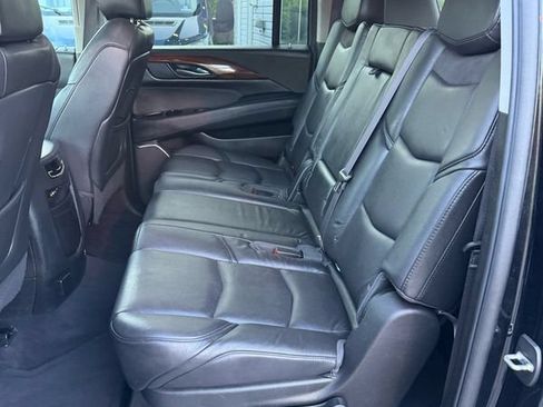 Used 2016 Cadillac Escalade ESV Premium AWD/4WD image 10