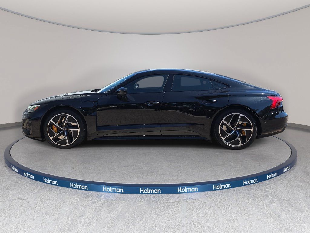 Used 2024 Audi RS e-tron GT w/ Carbon Performance Package AWD/4WD image 9