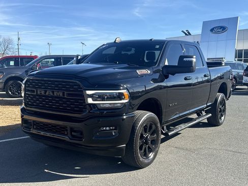 Used 2024 RAM 2500 Big Horn w/ Night Edition image 8