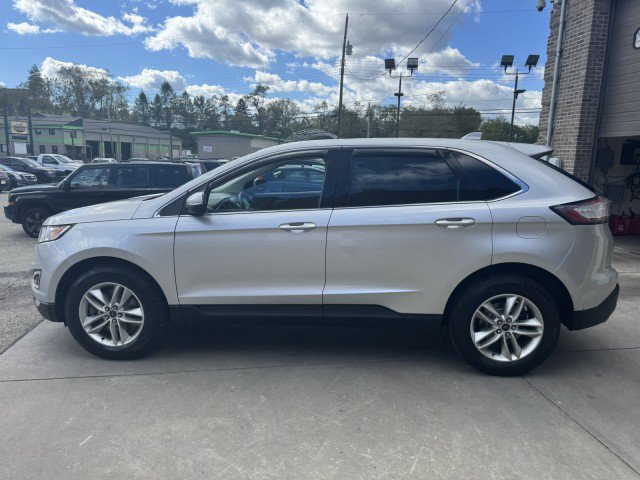 Used 2017 Ford Edge SEL w/ Class II Trailer Tow Package AWD/4WD image 6