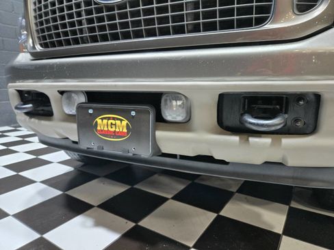Used 2004 Ford Excursion Limited image 46