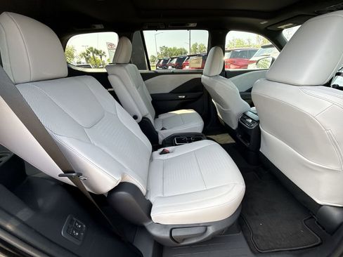 New 2026 Lexus TX 350 AWD image 17