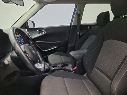 Used 2020 Kia Soul GT-Line w/ GT 2.0L Power Sunroof Package FWD image 17