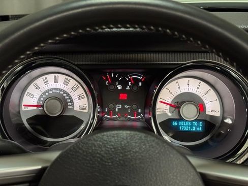 Used 2012 Ford Mustang GT Premium RWD image 20